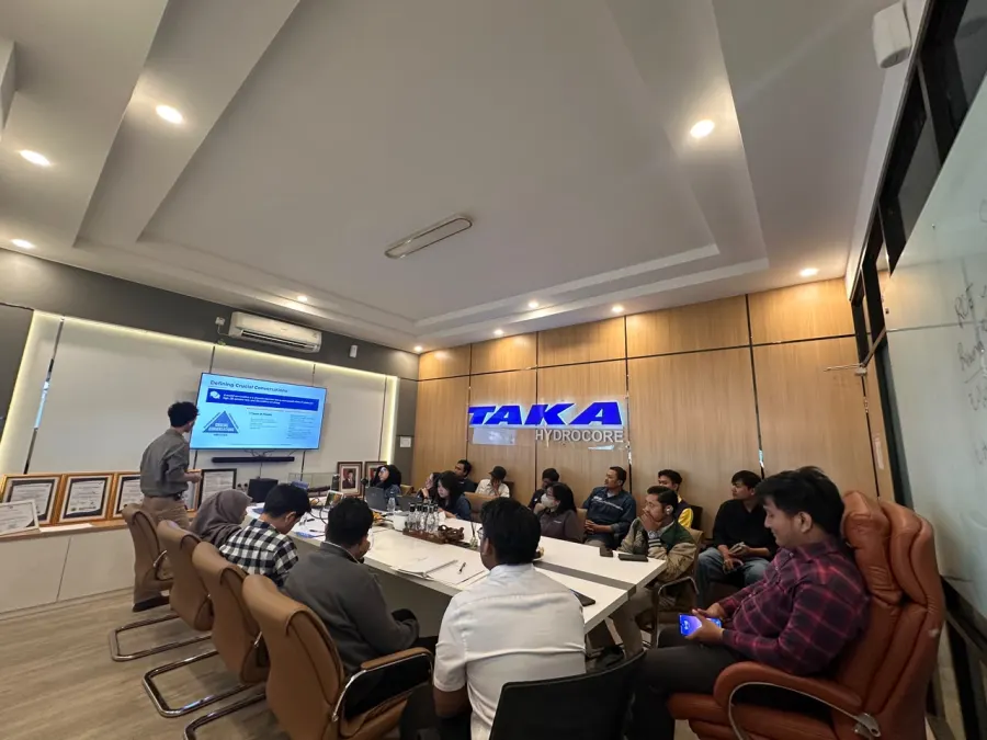 THI weekly sharing session at the office