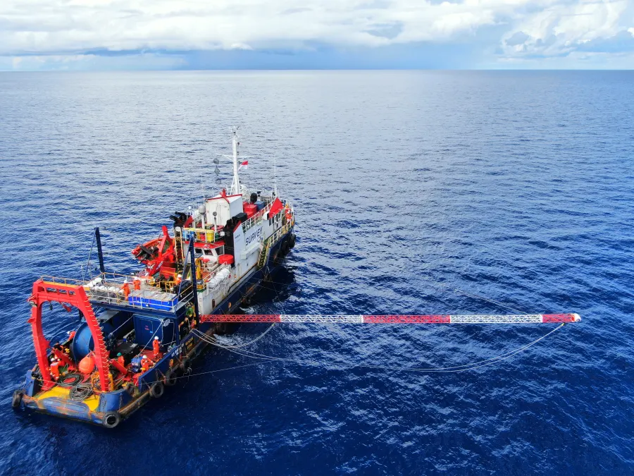 SS Barakuda project deck activity