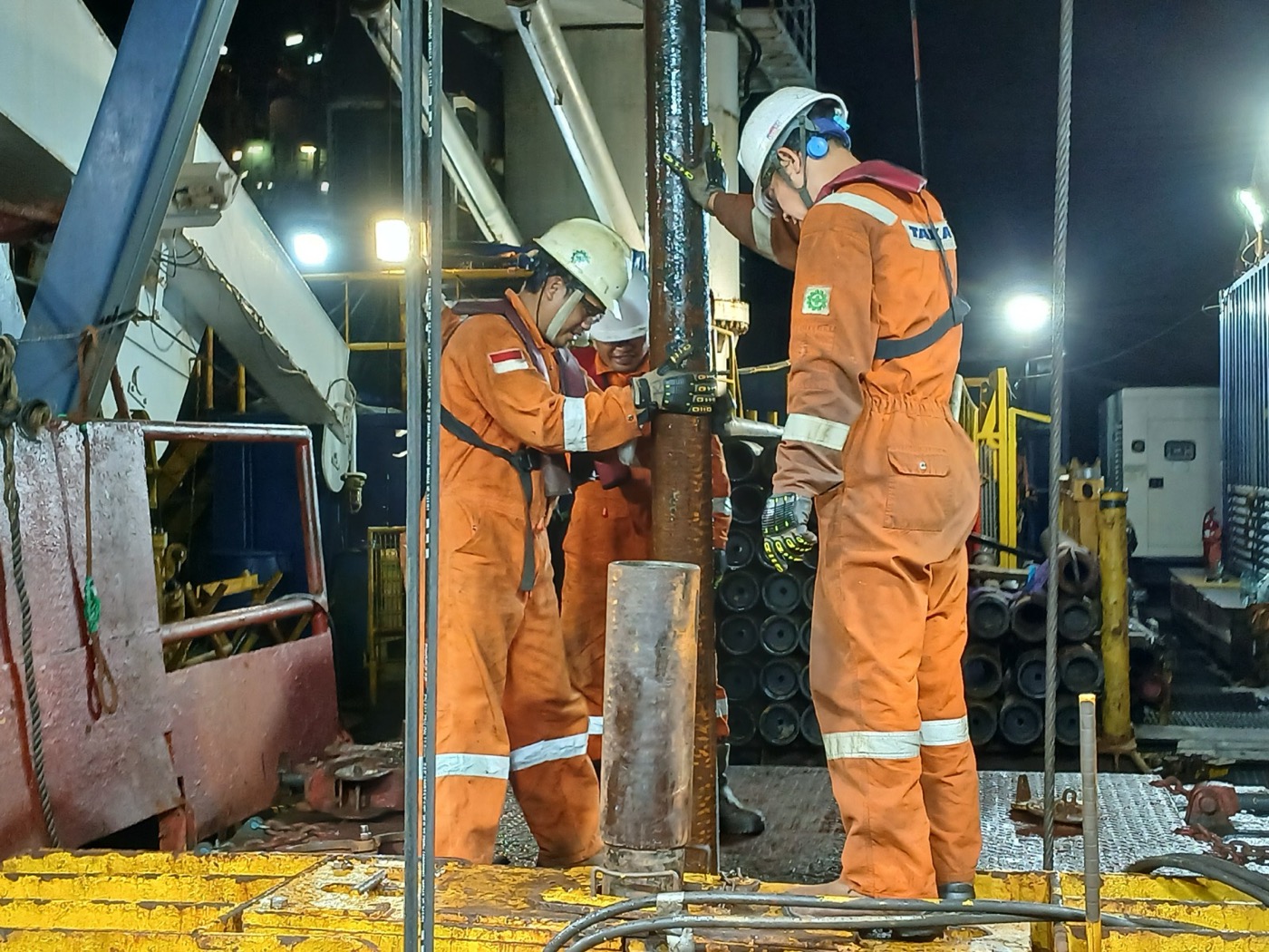 SS Barakuda project deck activity