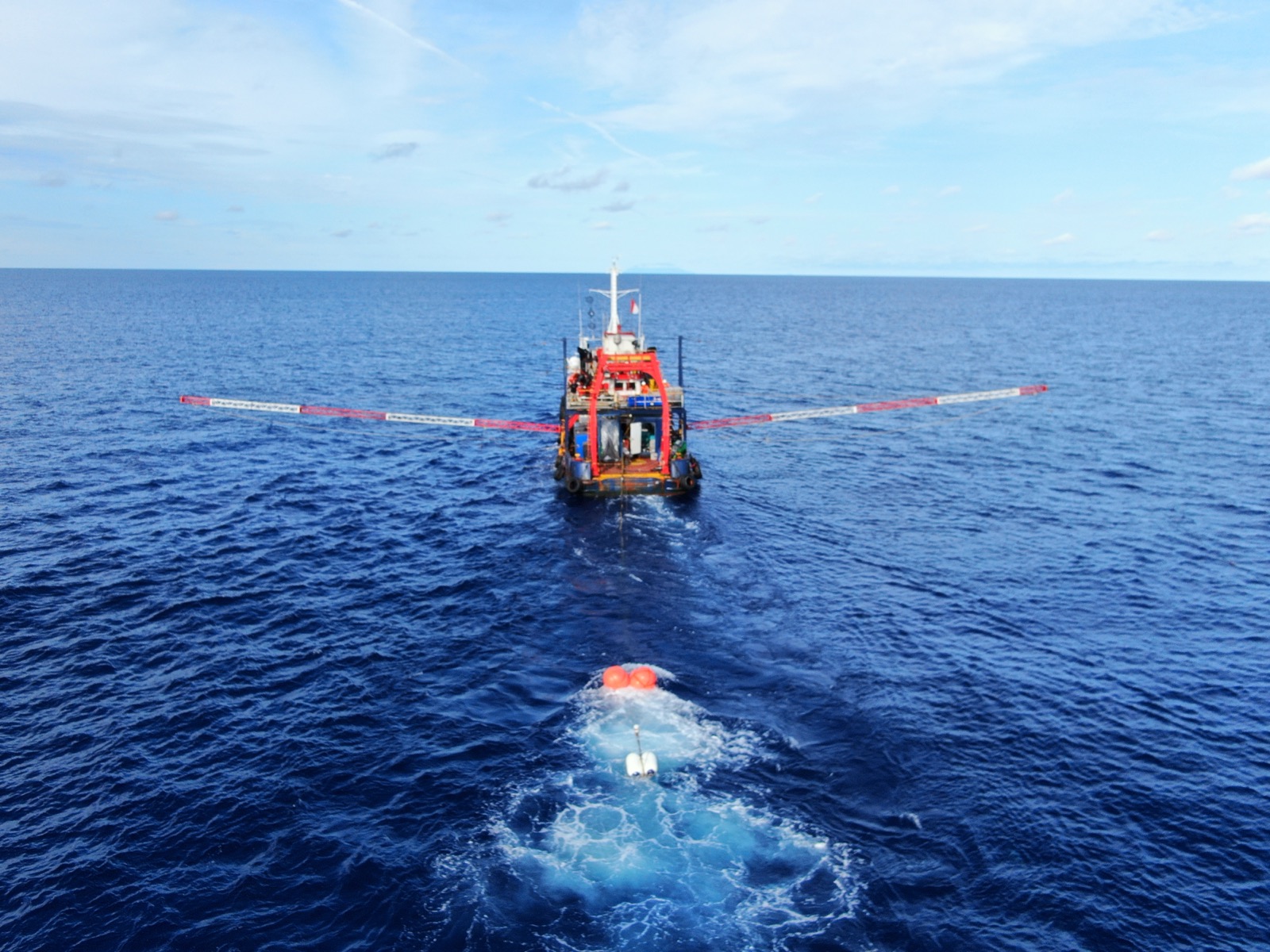 SS Barakuda drilling deck activity